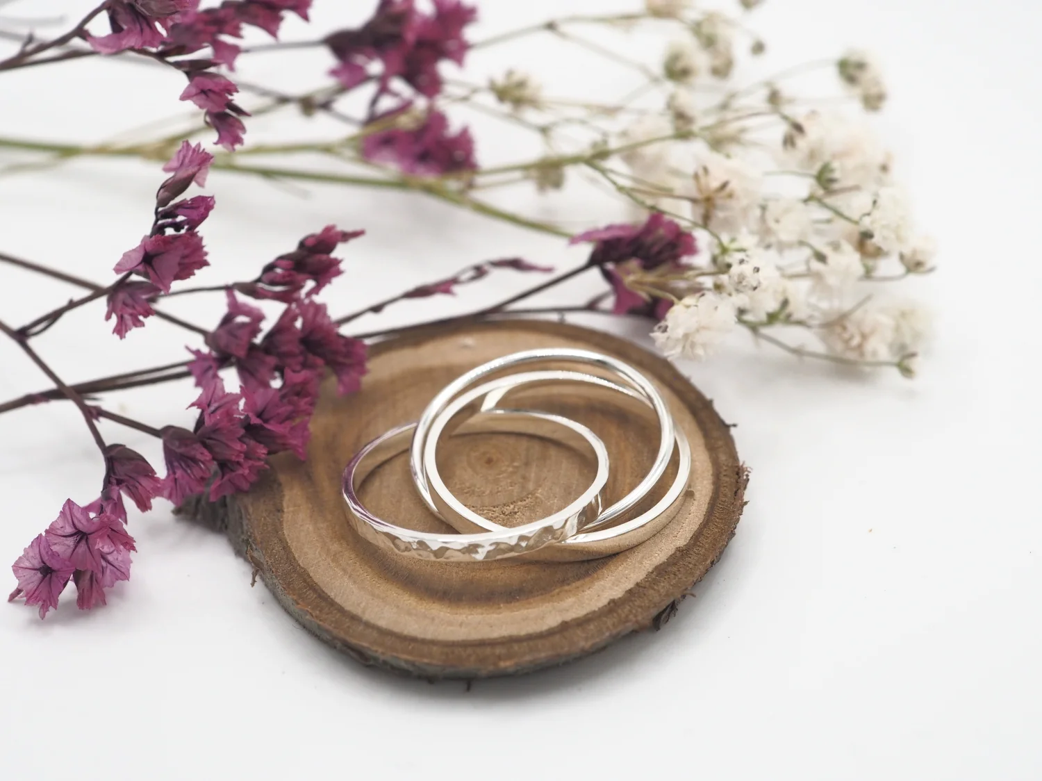 Spleciony pierścionek