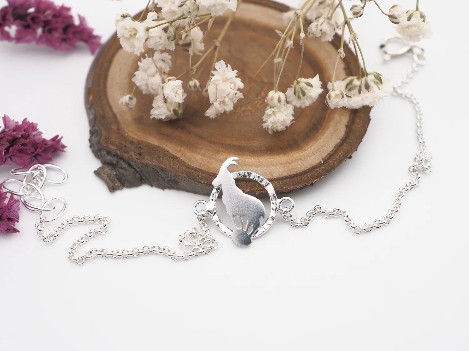 Srebrna zawieszka koza - prezent na walentynki z charakterem