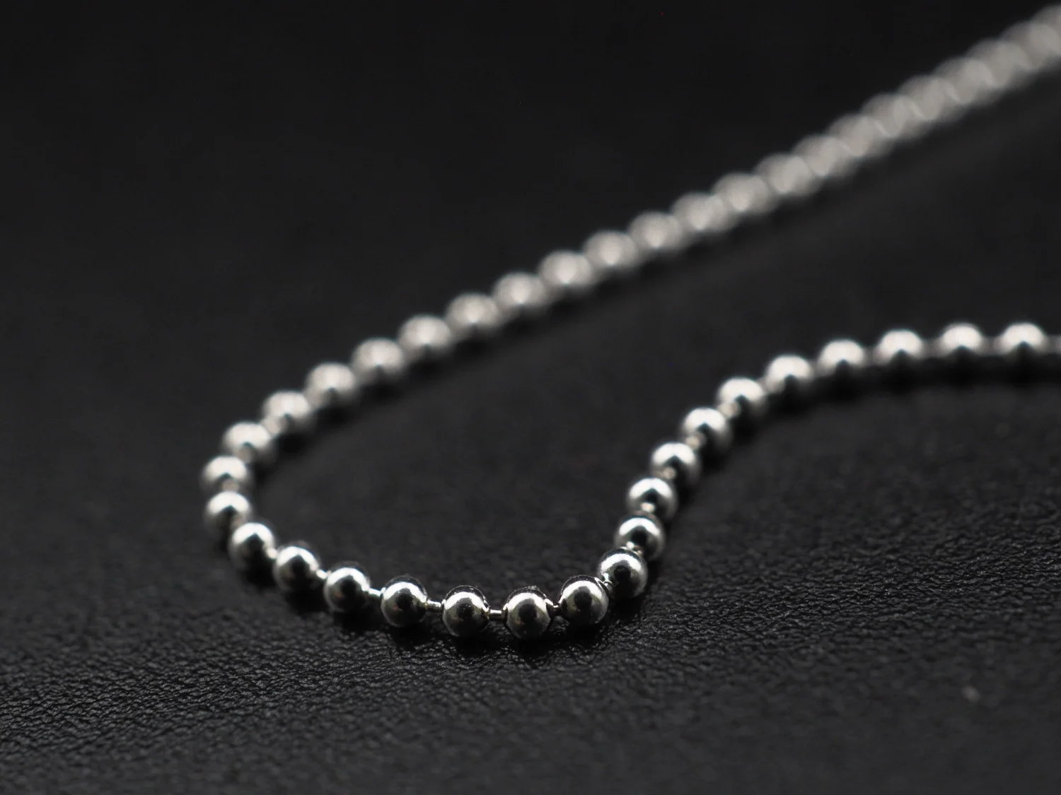 Srebrny łańcuszek kulkowy 42cm