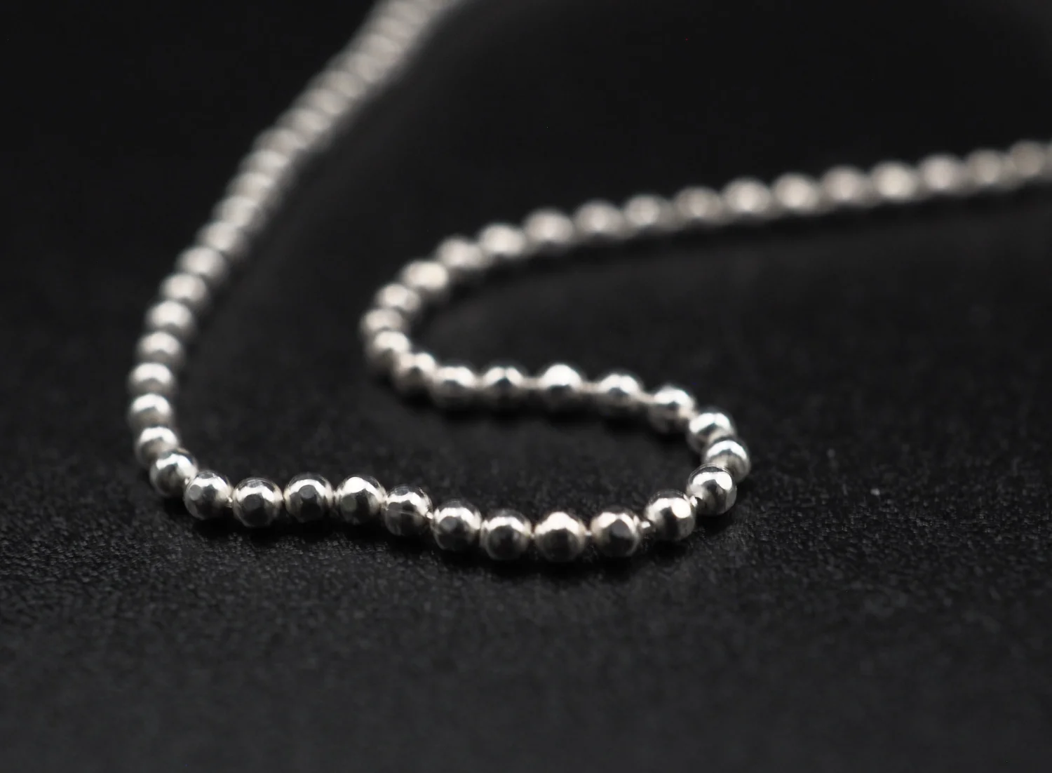 Srebrny łańcuszek kulkowy 45cm